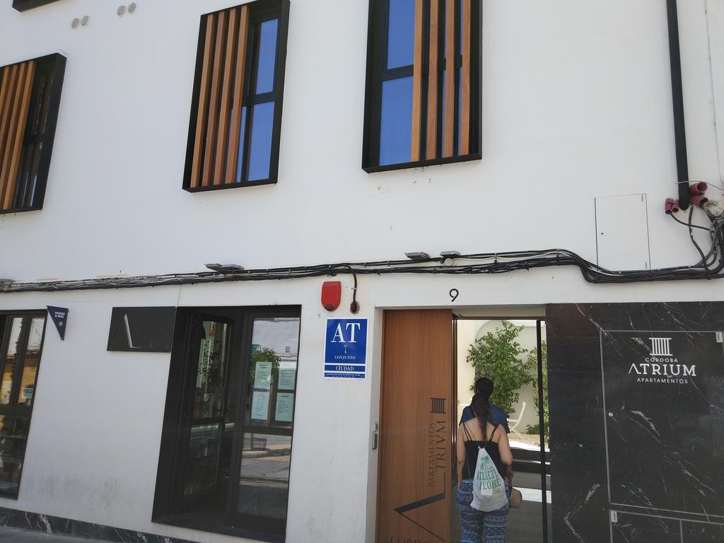 Apartamentos Cordoba Atrium Экстерьер фото